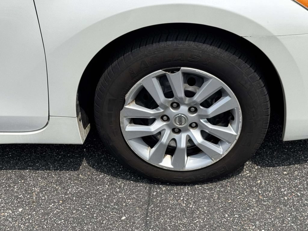 Used 2013 Nissan Altima 2.5 S FWD image 7