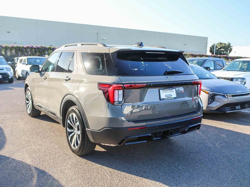 New 2026 Ford Explorer ST-Line image 8