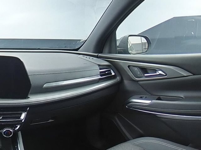 Used 2024 Chevrolet Traverse LT FWD image 19