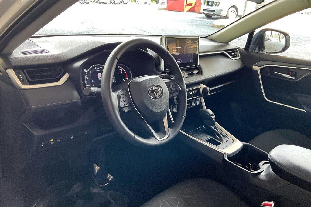 Used 2023 Toyota RAV4 XLE w/ Convenience Package AWD/4WD image 10