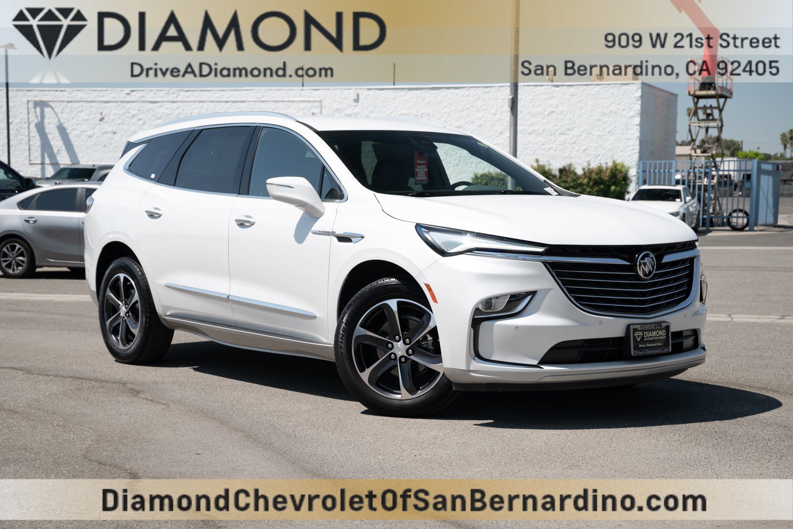 Used 2023 Buick Enclave Essence w/ LPO, Touring Package