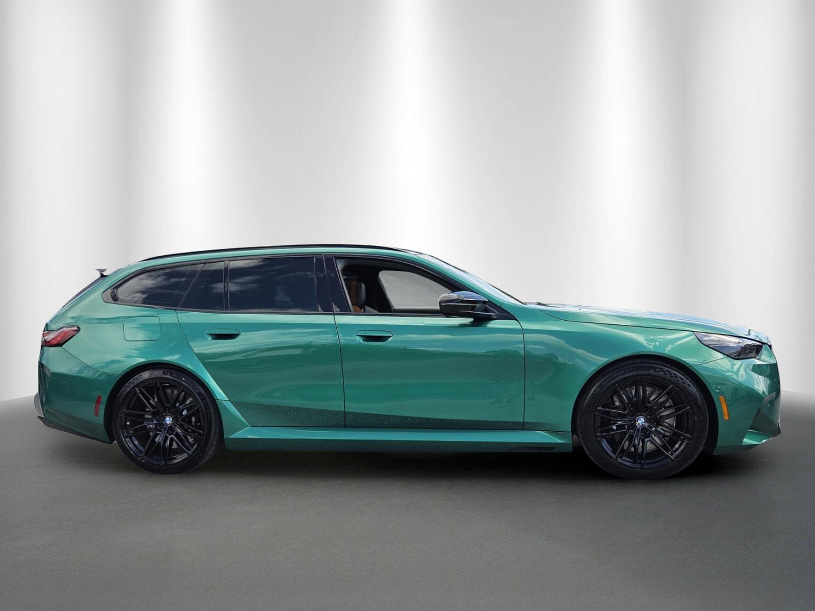 Used 2026 BMW M5 Touring w/ M Driver's Package AWD/4WD image 8