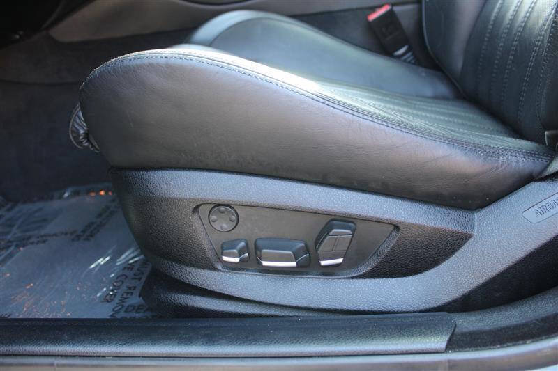 Used 2013 BMW M5 RWD image 11