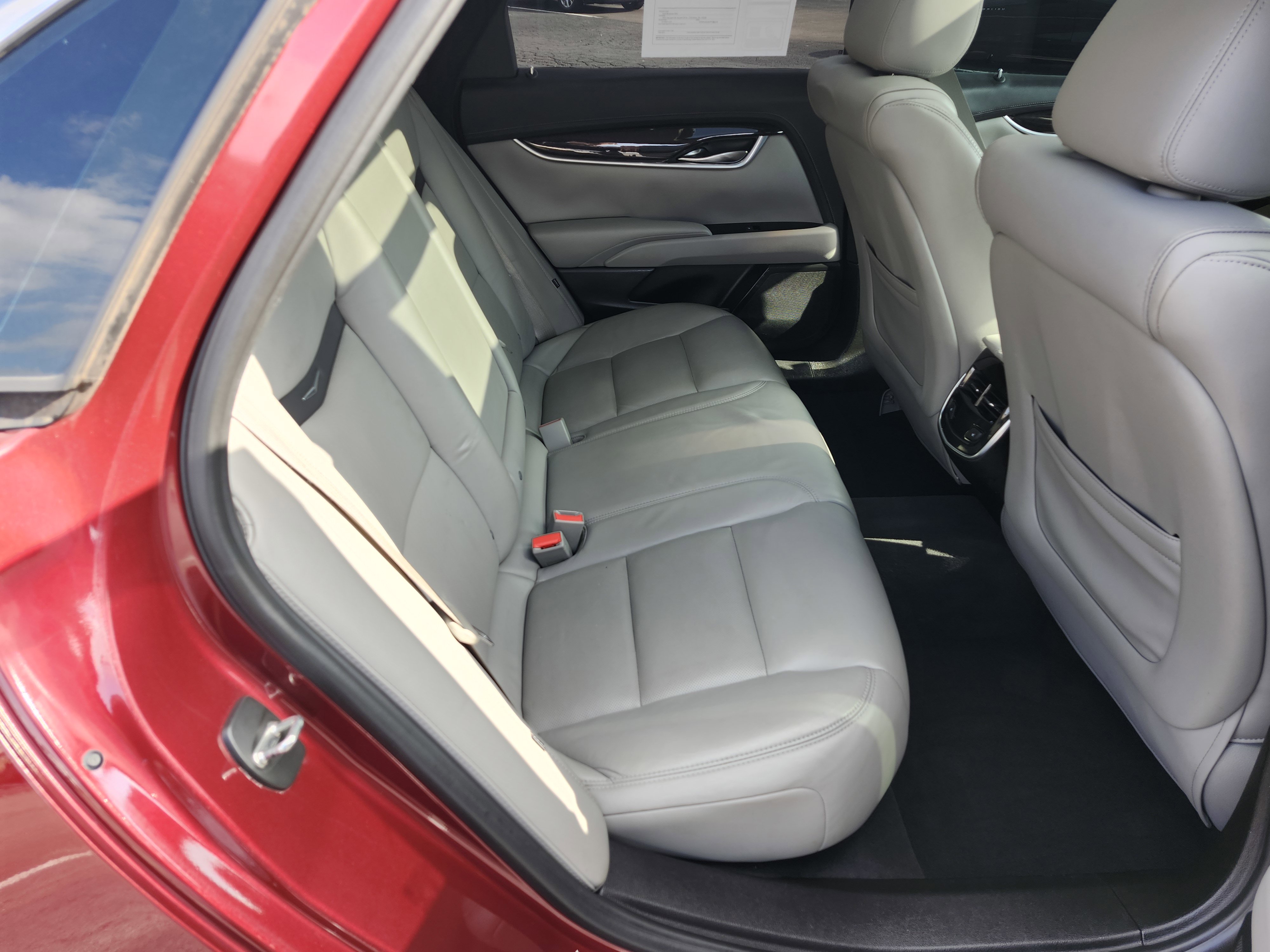 Used 2016 Cadillac XTS Luxury w/ Driver Awareness Package image 21