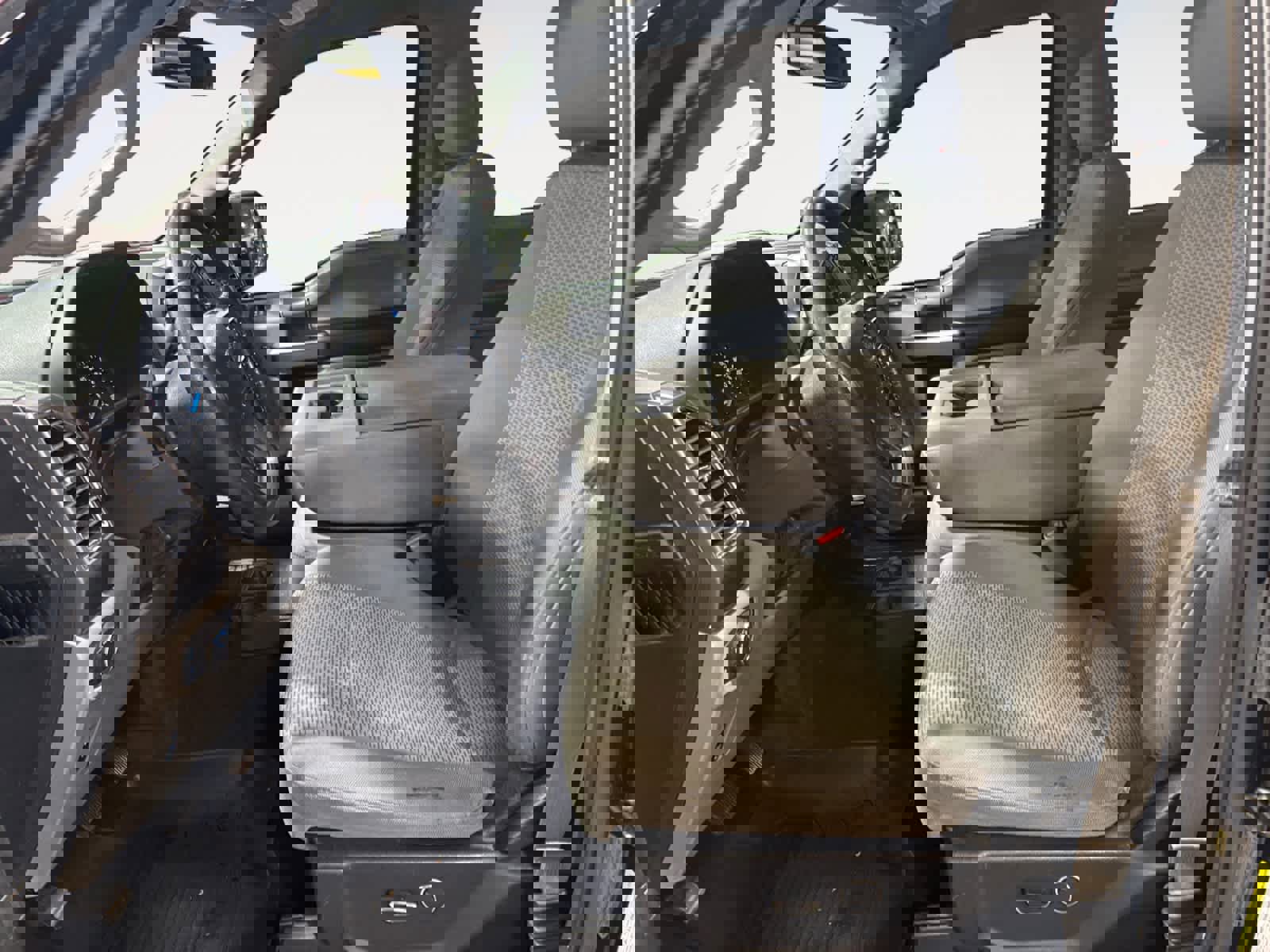 Used 2016 Ford F150 XLT w/ Equipment Group 301A Mid image 9