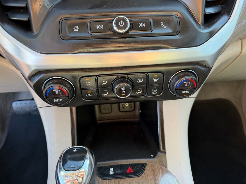 Used 2018 GMC Acadia SLE image 37