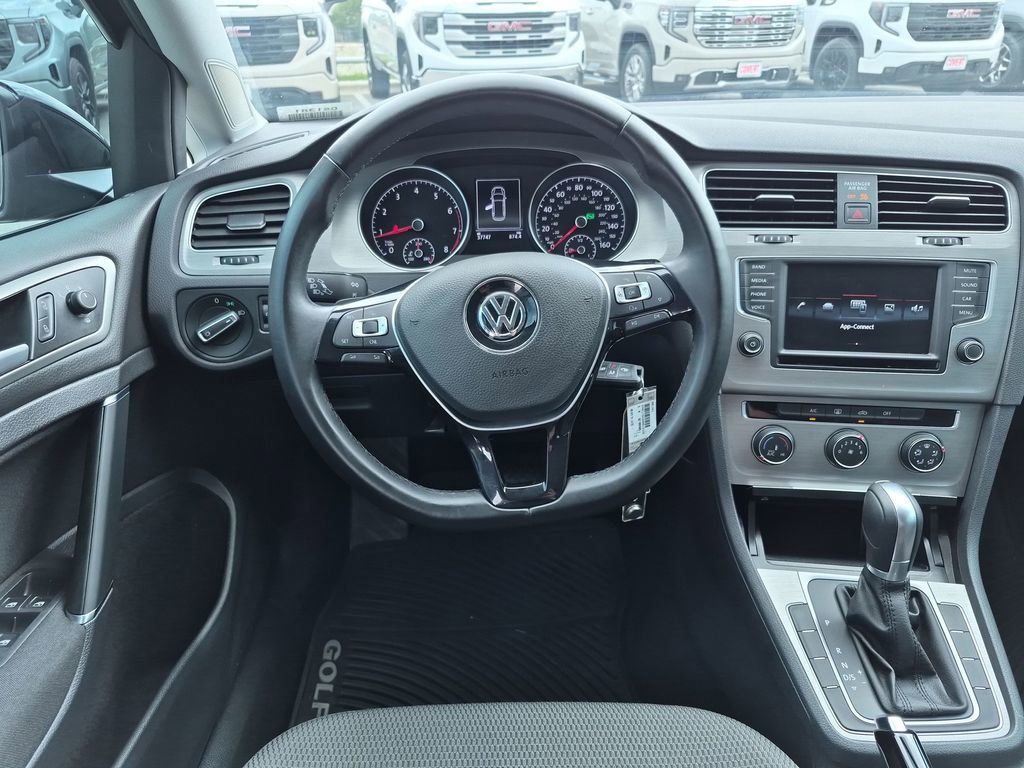 Used 2016 Volkswagen Golf S FWD image 30