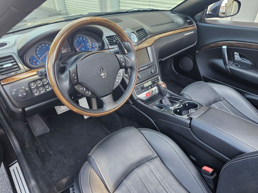 Used 2011 Maserati GranTurismo Convertible RWD image 13
