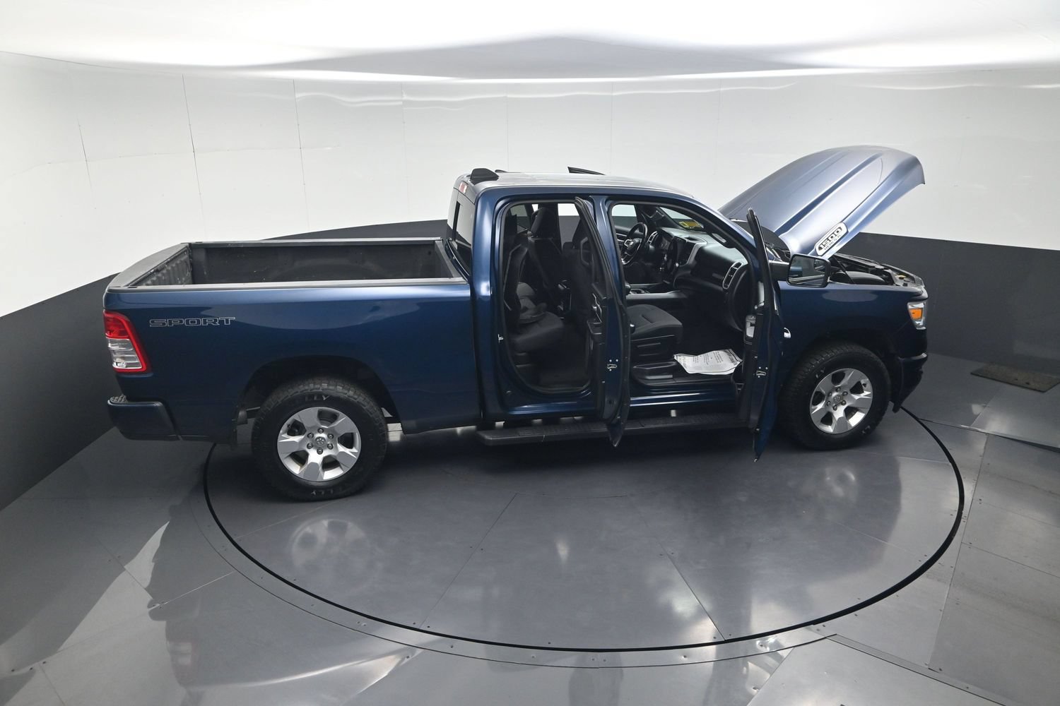 Used 2021 RAM 1500 Big Horn AWD/4WD image 14