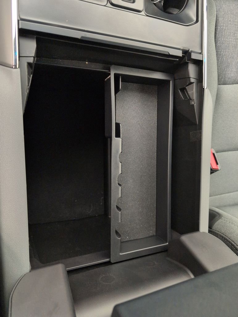 Used 2025 Ford F150 Lightning XLT image 43