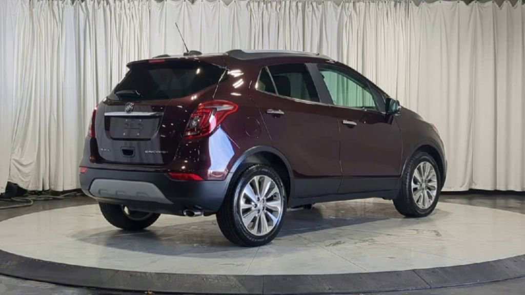 Used 2018 Buick Encore Preferred image 10
