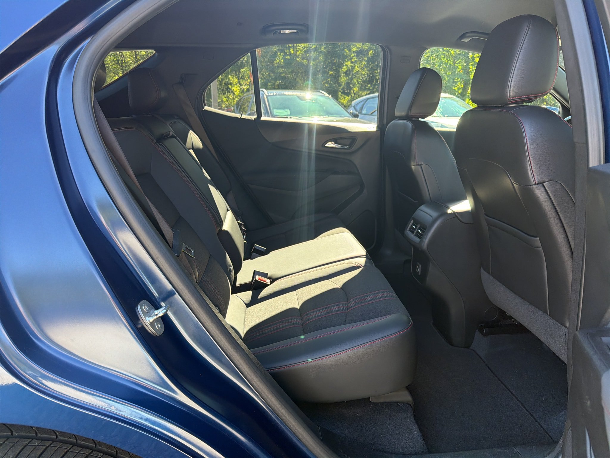 Used 2022 Chevrolet Equinox RS AWD/4WD image 24