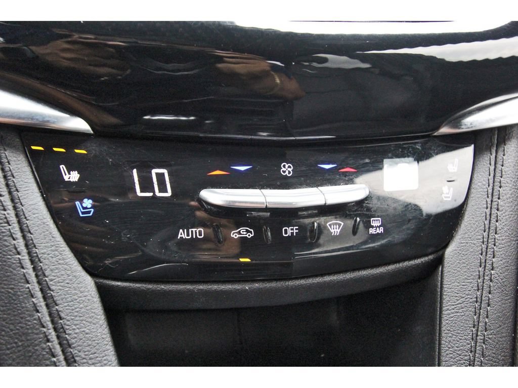 Certified 2024 Cadillac XT6 Sport w/ Technology Package AWD/4WD image 24