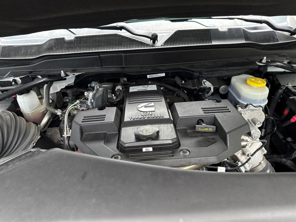 Used 2024 RAM 2500 Laramie AWD/4WD image 12