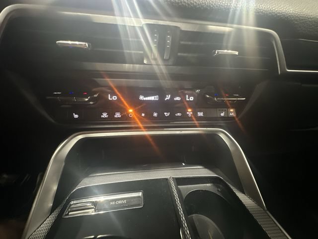 Used 2025 MAZDA CX-90 3.3 Turbo w/ Premium Sport Pkg AWD/4WD image 21
