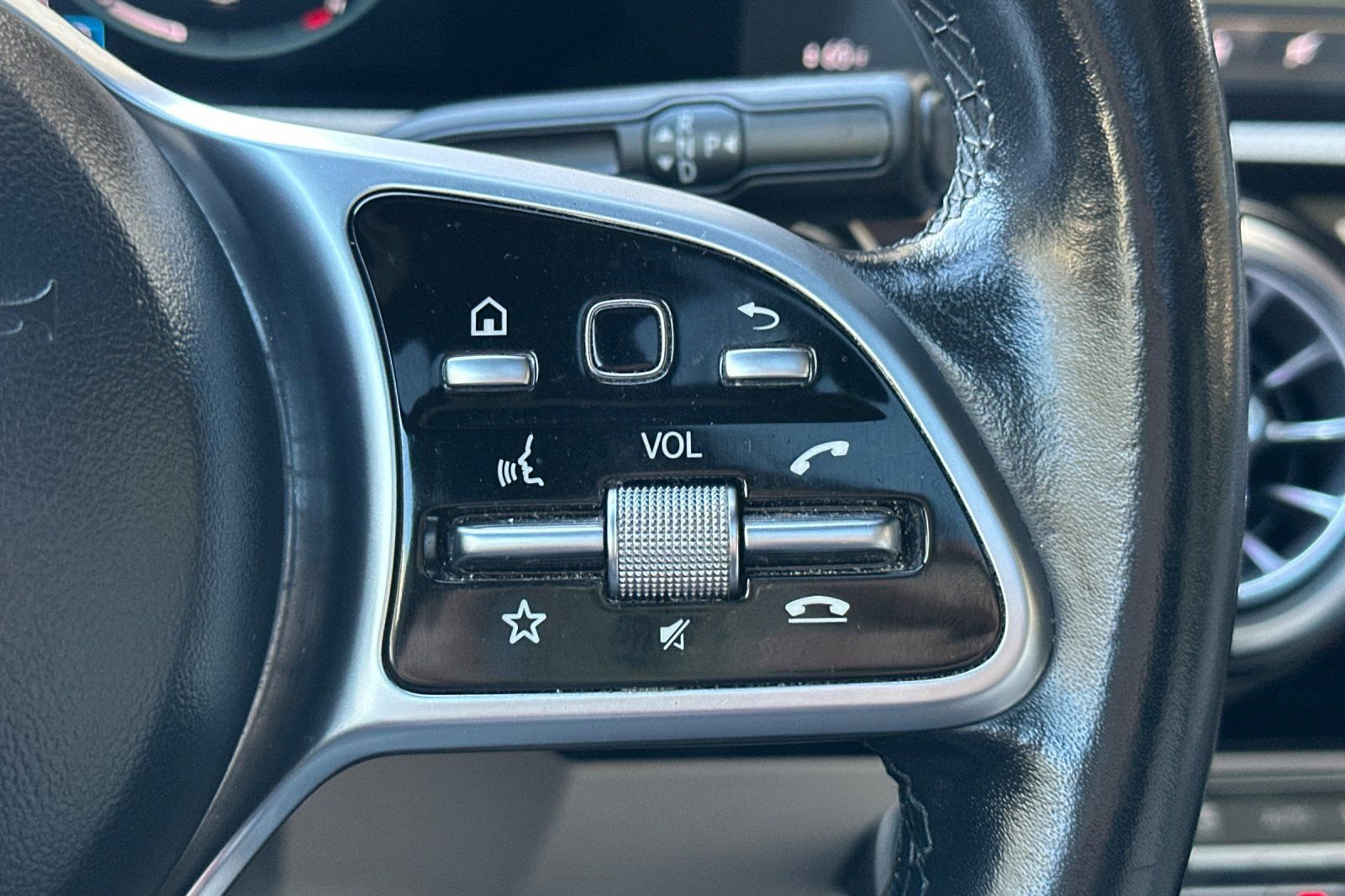 Used 2022 Mercedes-Benz A 220 image 31