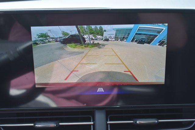 New 2026 Chevrolet Trax LT w/ Sunroof Package FWD image 24