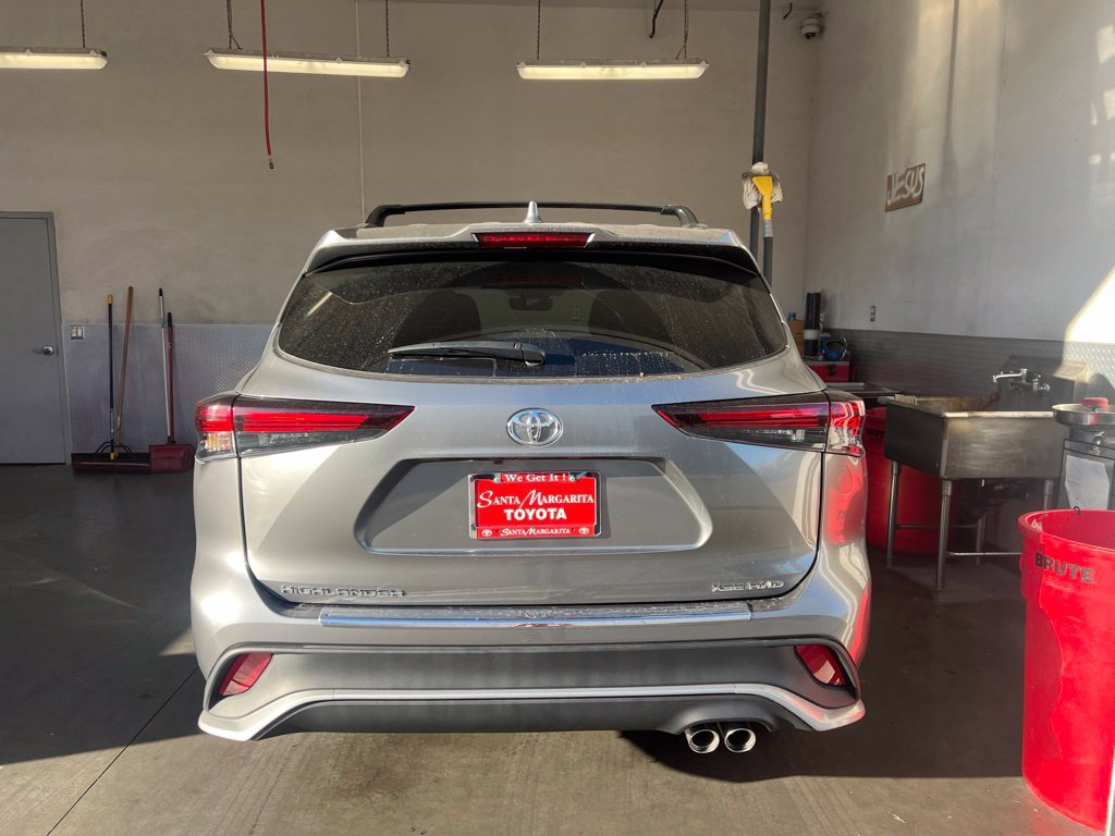 Certified 2026 Toyota Highlander XSE AWD/4WD image 3