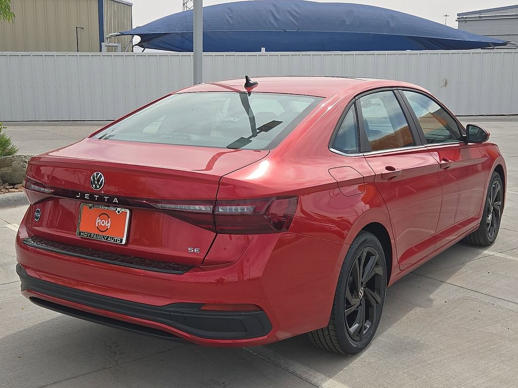 Used 2025 Volkswagen Jetta SE image 12