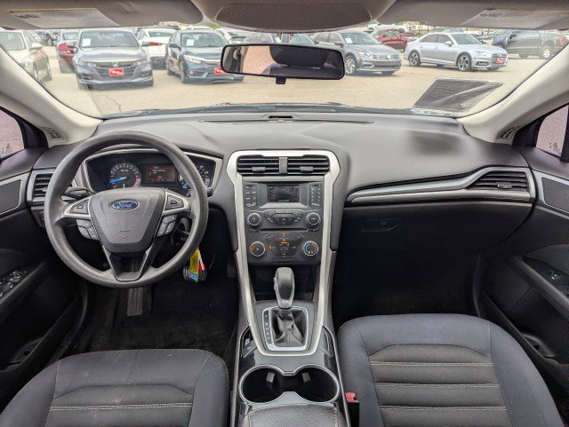 Used 2015 Ford Fusion SE image 19