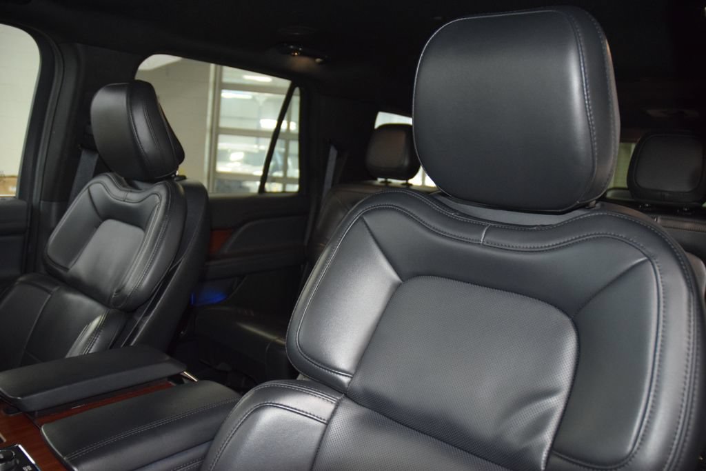 Used 2024 Lincoln Navigator L 4WD image 42