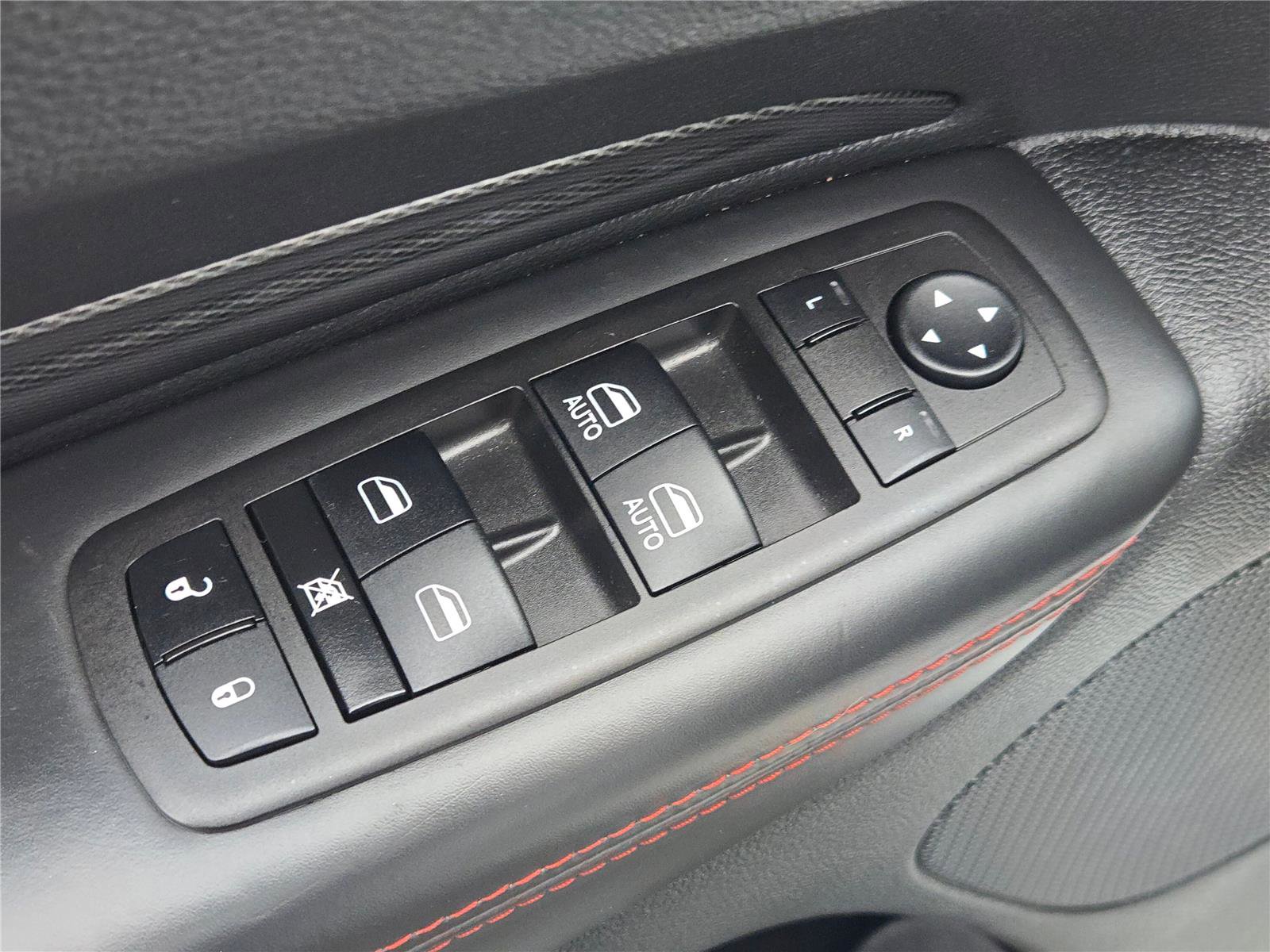 Used 2023 Dodge Durango GT image 25