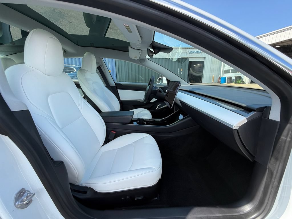 Used 2020 Tesla Model 3 Long Range AWD/4WD image 24
