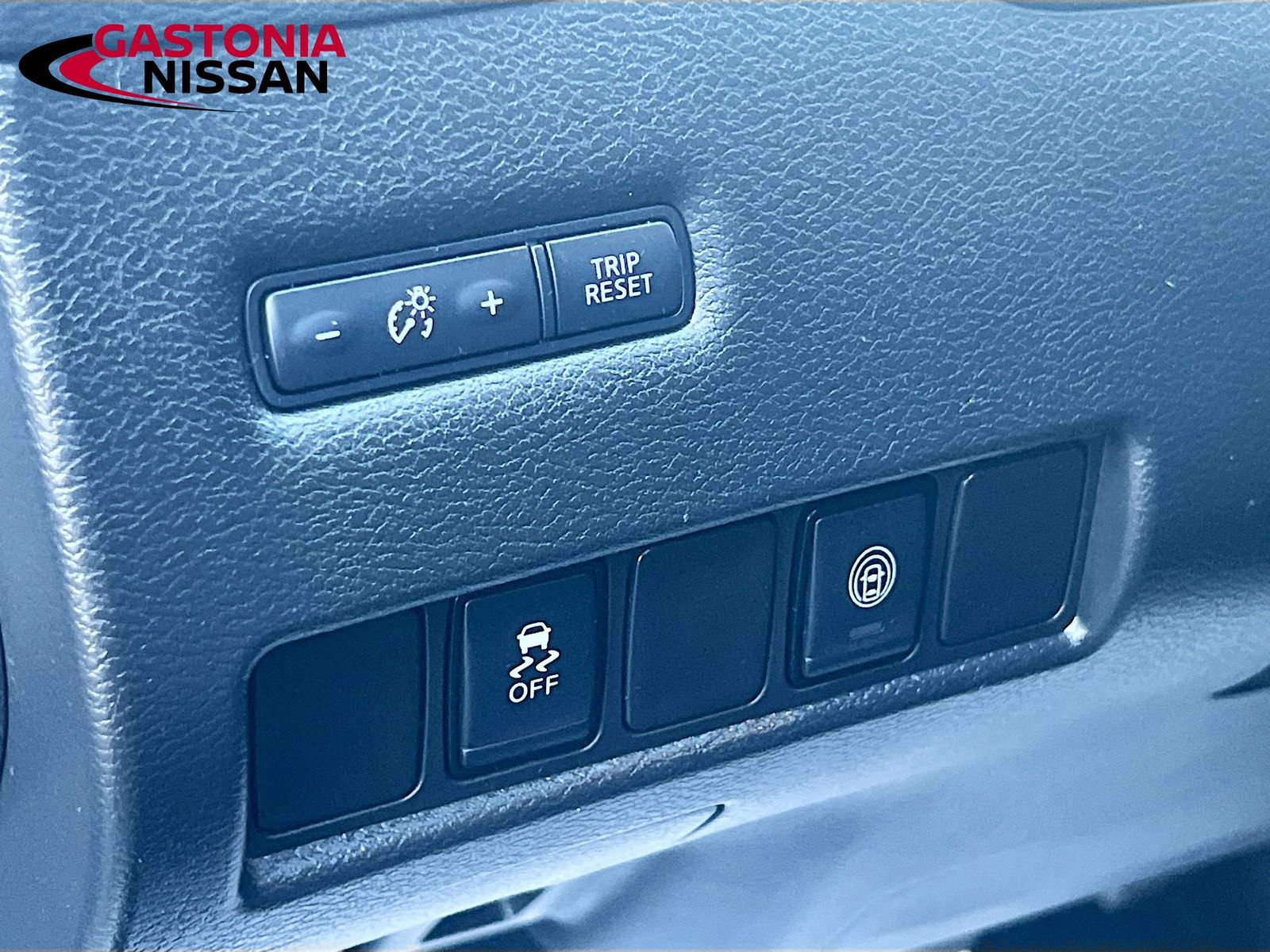 Used 2024 Nissan Murano SV FWD image 13
