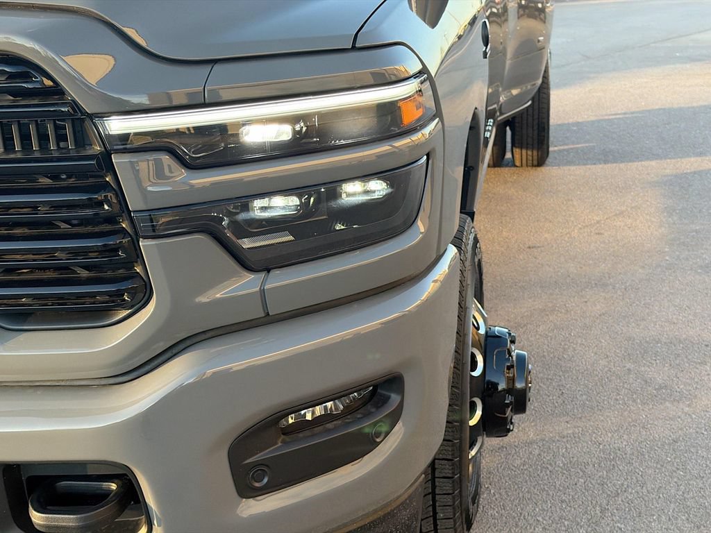 New 2026 RAM 3500 Laramie AWD/4WD image 10