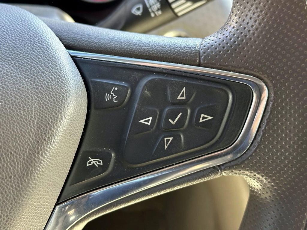 Used 2019 Chevrolet Malibu Hybrid image 21