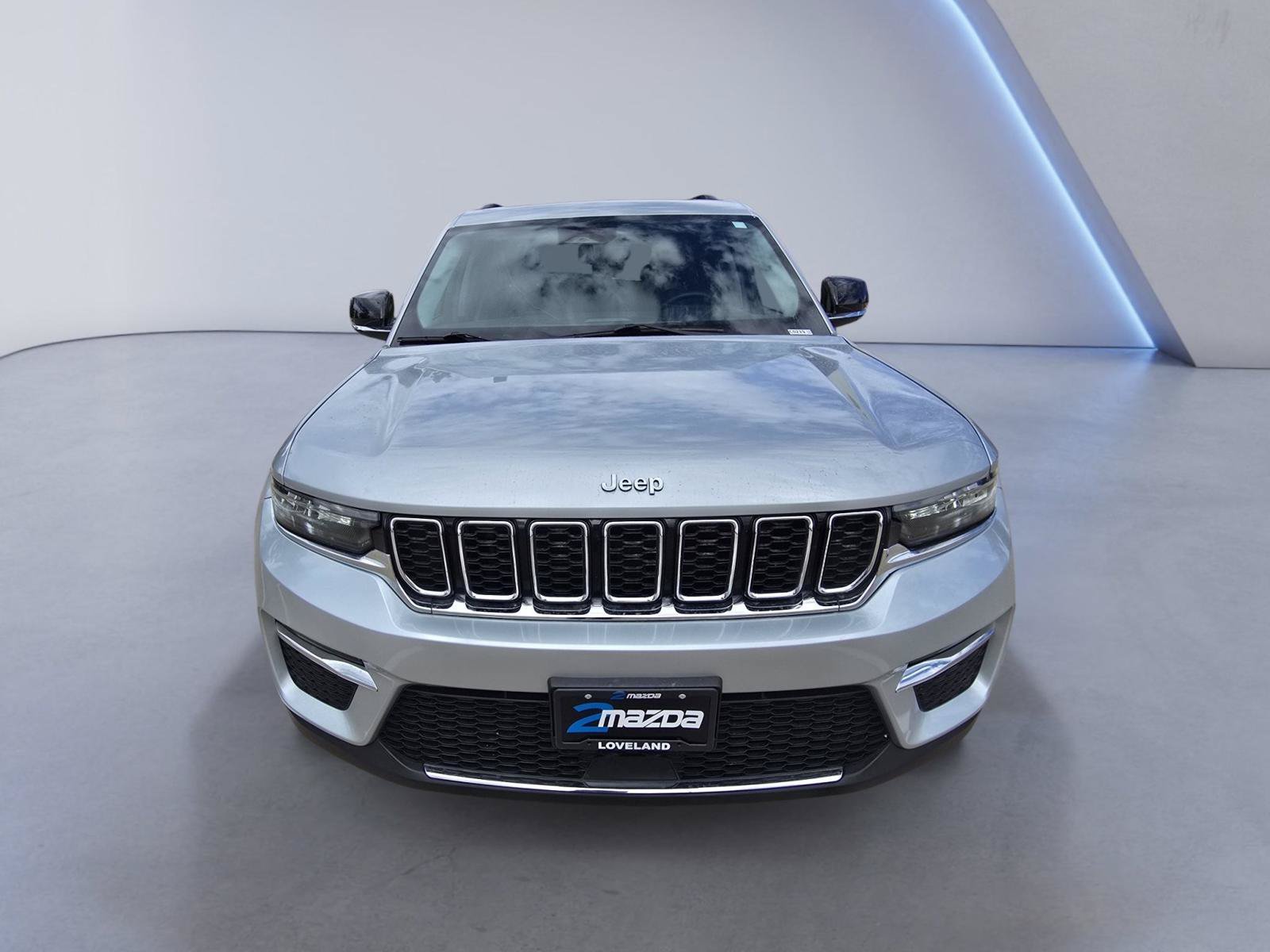 Used 2023 Jeep Grand Cherokee 4WD 4xe image 8