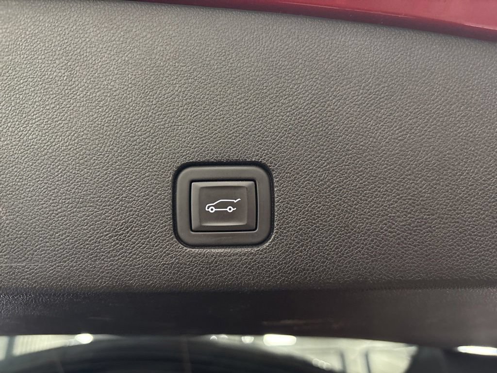 Used 2024 Cadillac XT6 Sport w/ LPO, Floor Liner Package AWD/4WD image 14