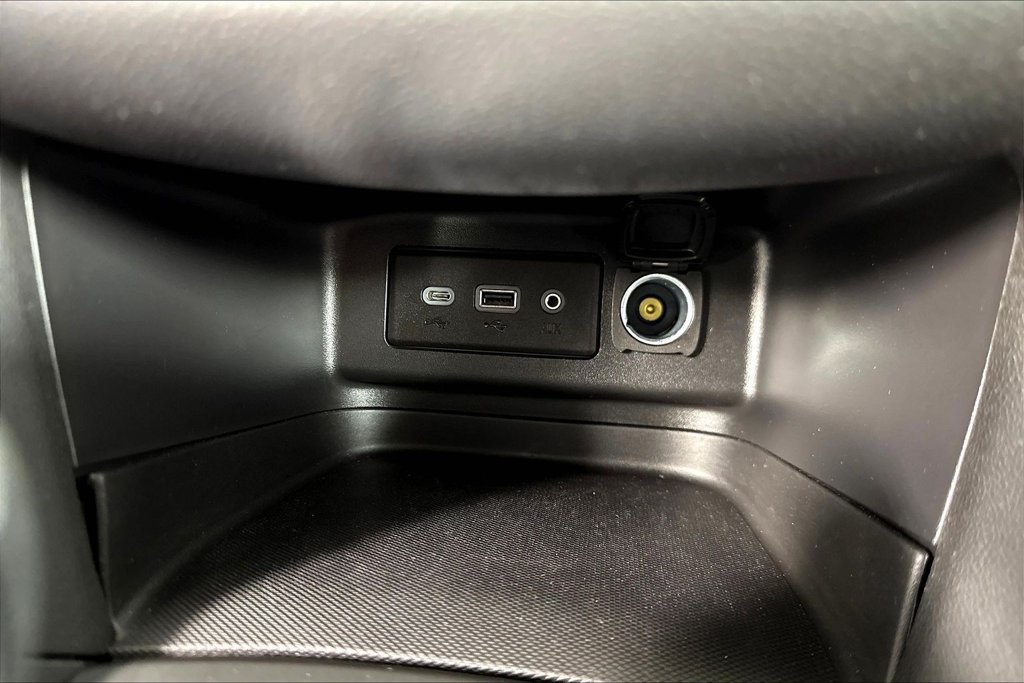 Used 2023 Chevrolet Equinox LT FWD image 18