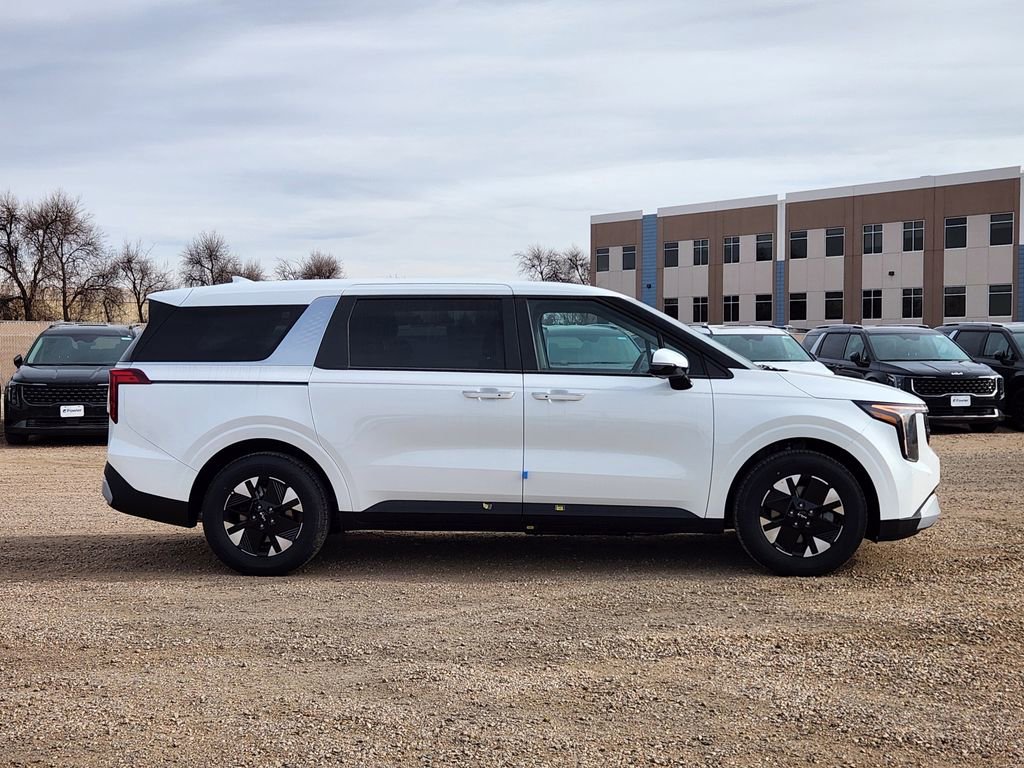 New 2026 Kia Carnival LXS image 2