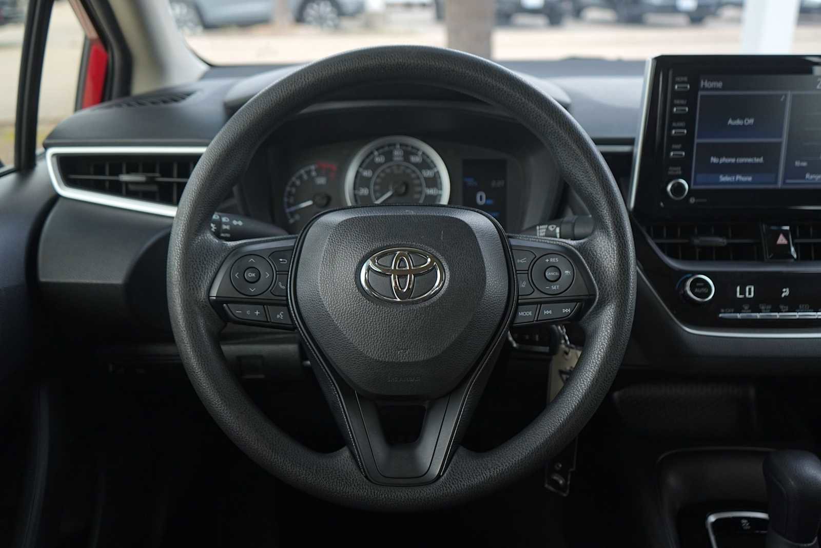 Used 2021 Toyota Corolla LE FWD image 18