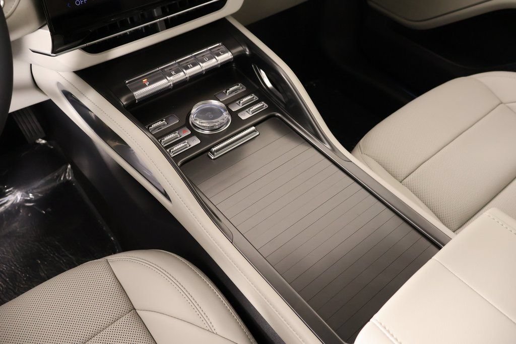 New 2026 Lincoln Nautilus Premier w/ Equipment Group 102A AWD/4WD image 8