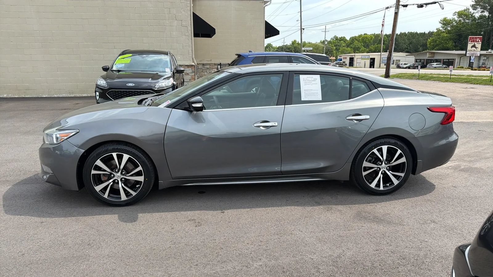 Used 2018 Nissan Maxima Platinum FWD image 2
