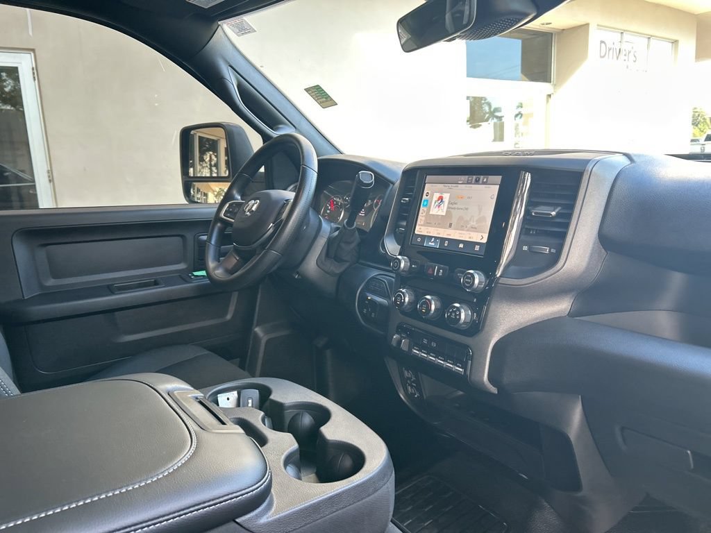 Used 2025 RAM 3500 Tradesman w/ Chrome Appearance Group AWD/4WD image 21