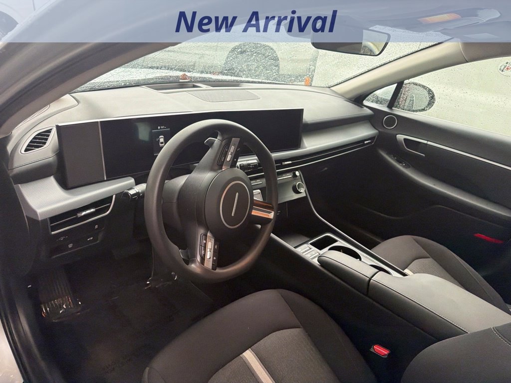 Used 2025 Hyundai Sonata SEL FWD image 11