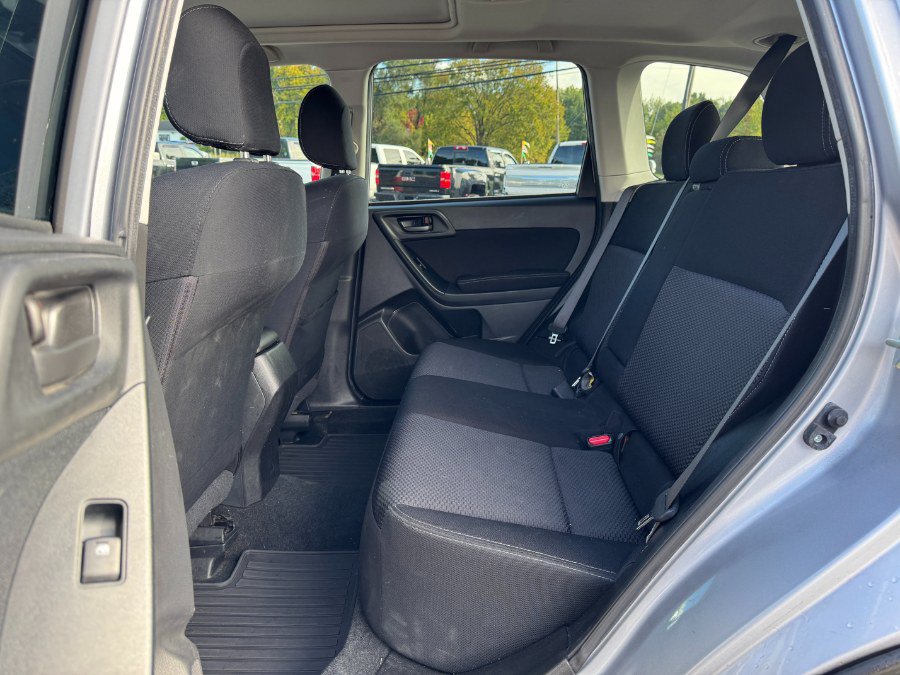 Used 2015 Subaru Forester 2.5i Premium AWD/4WD image 16