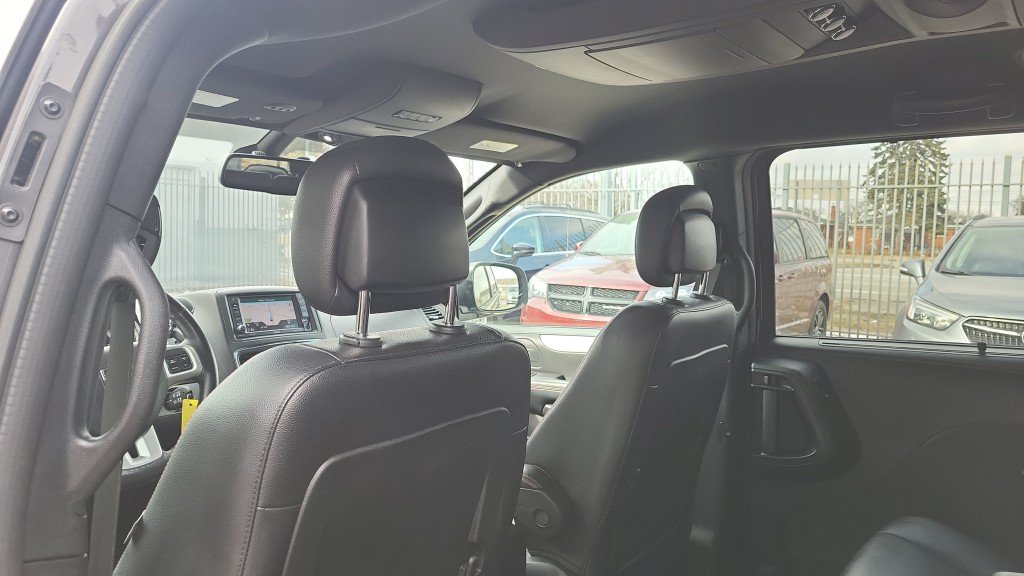 Used 2018 Dodge Grand Caravan GT FWD image 25