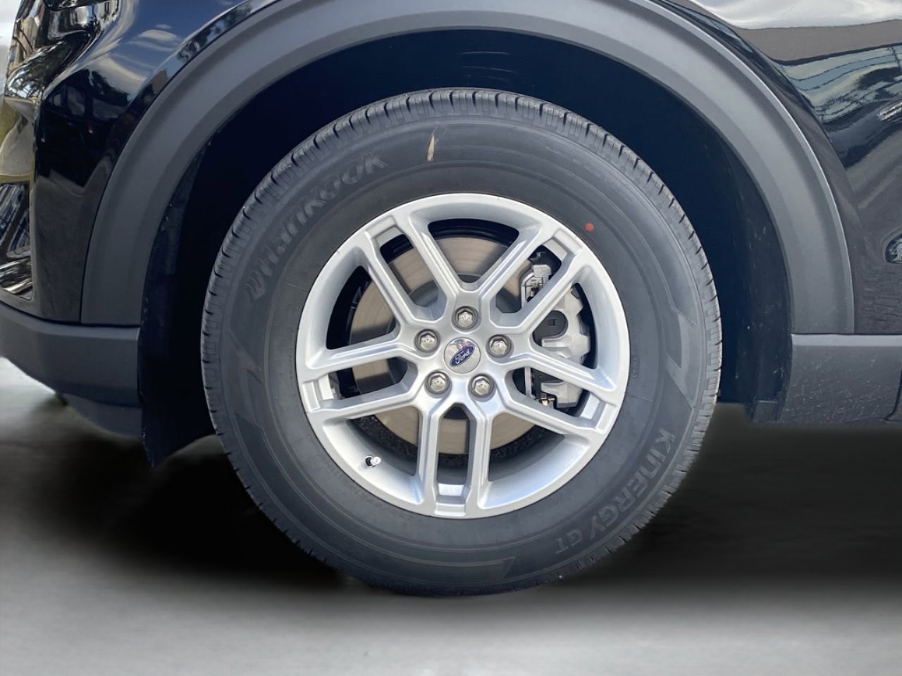 New 2026 Ford Explorer Active w/ Active Comfort Package image 35