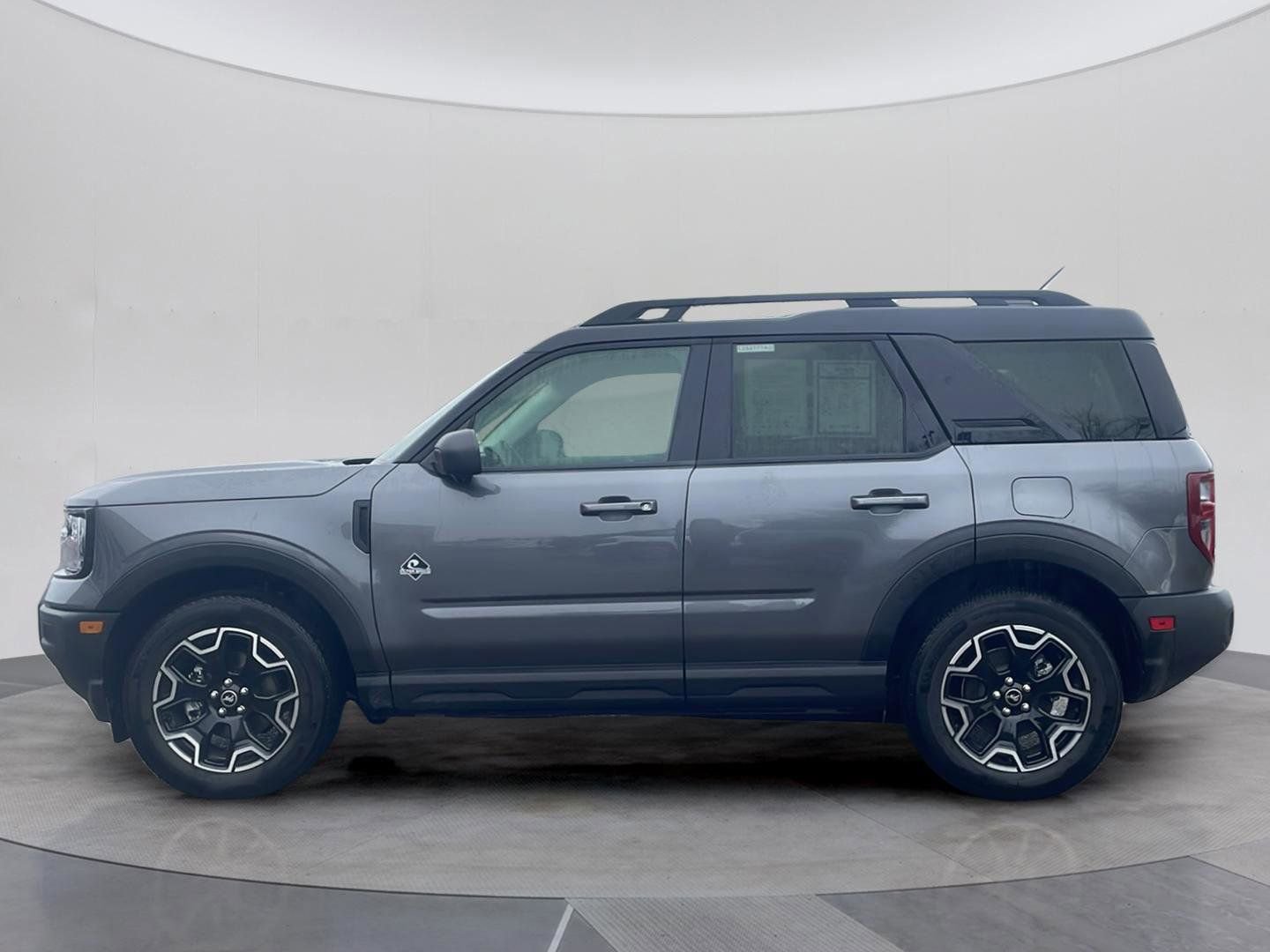 Certified 2025 Ford Bronco Sport Outer Banks w/ Outer Banks Tech Package+ AWD/4WD image 2