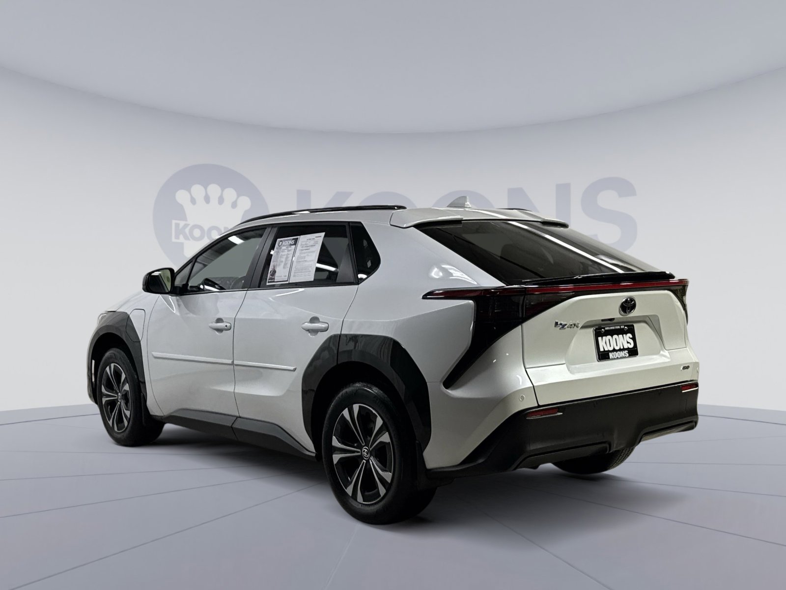 Used 2023 Toyota bZ4X XLE image 10