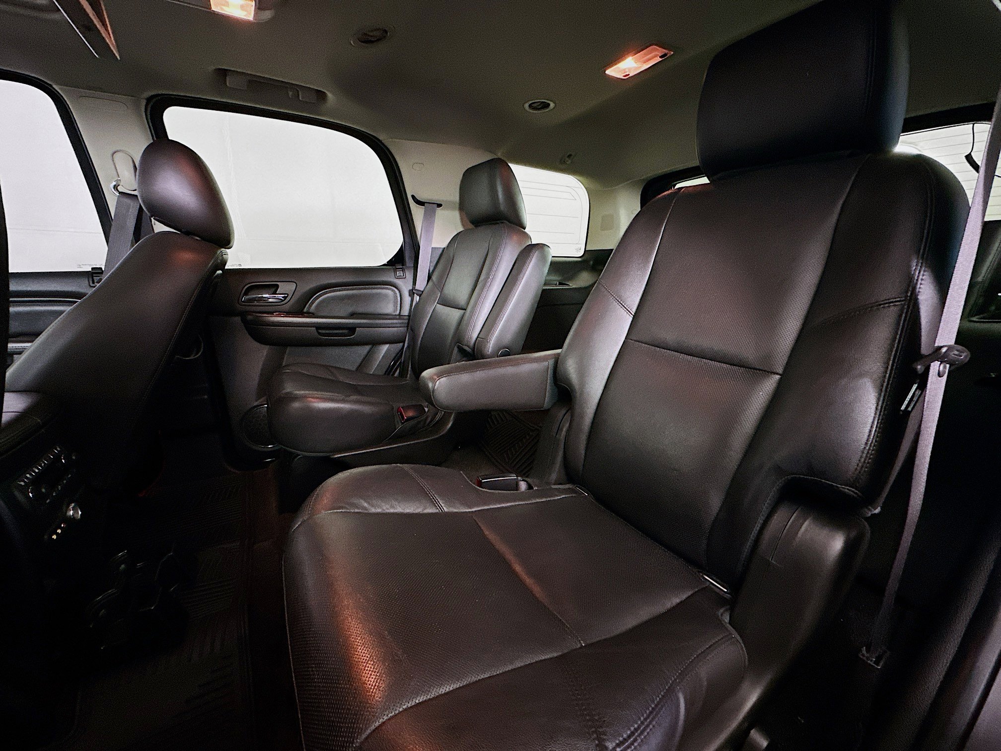 Used 2014 Cadillac Escalade Premium AWD/4WD image 29