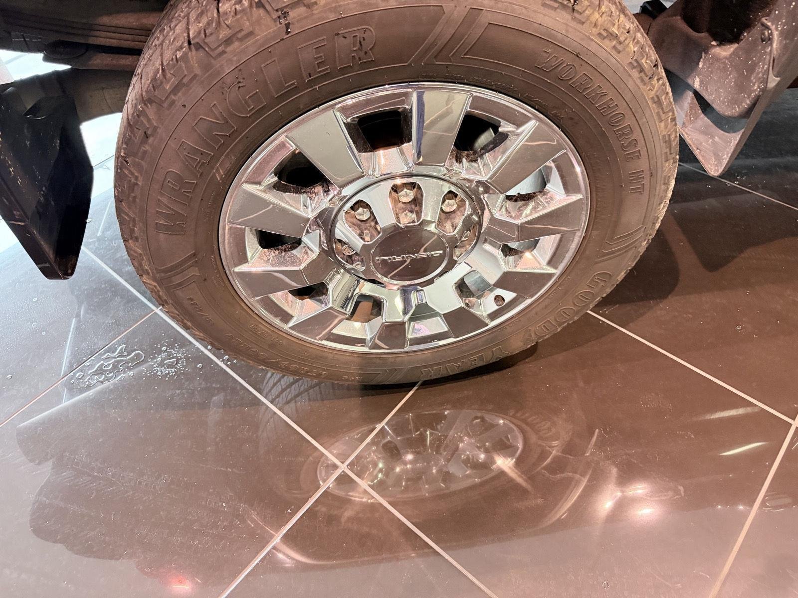 Used 2018 GMC Sierra 2500 Denali w/ Duramax Plus Package AWD/4WD image 47