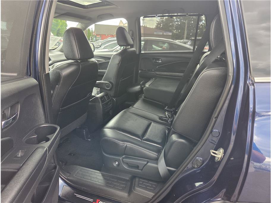 Used 2020 Honda Pilot Black Edition image 35