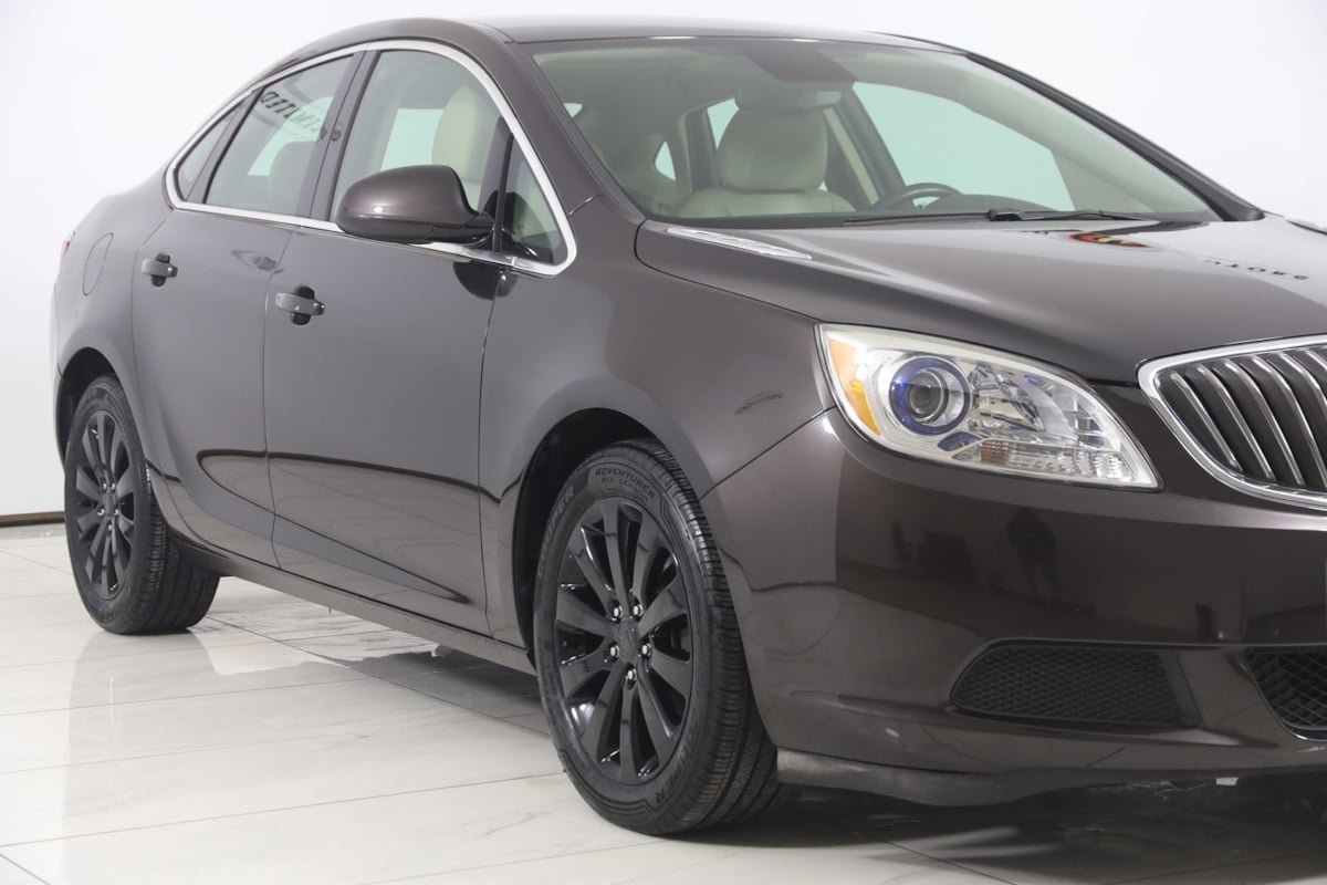 Used 2016 Buick Verano FWD image 35