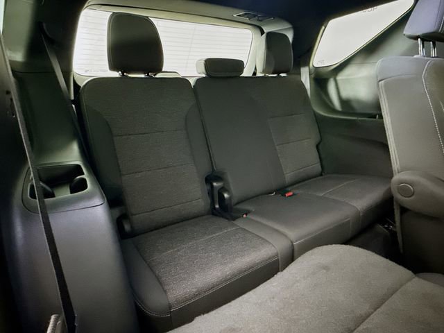 Used 2025 Chevrolet Traverse LT FWD image 30