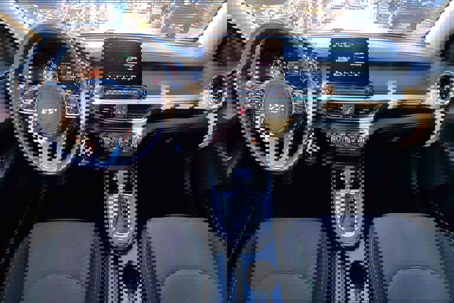 Used 2022 Kia Forte LXS image 15